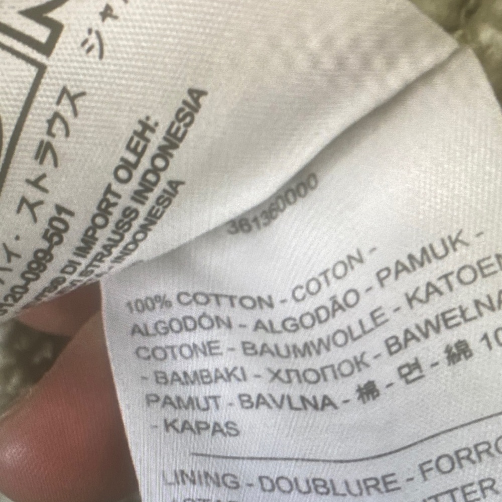 Levi's Blue Denim Jacket with Cream Sherpa Collar - Picture 7 of 7